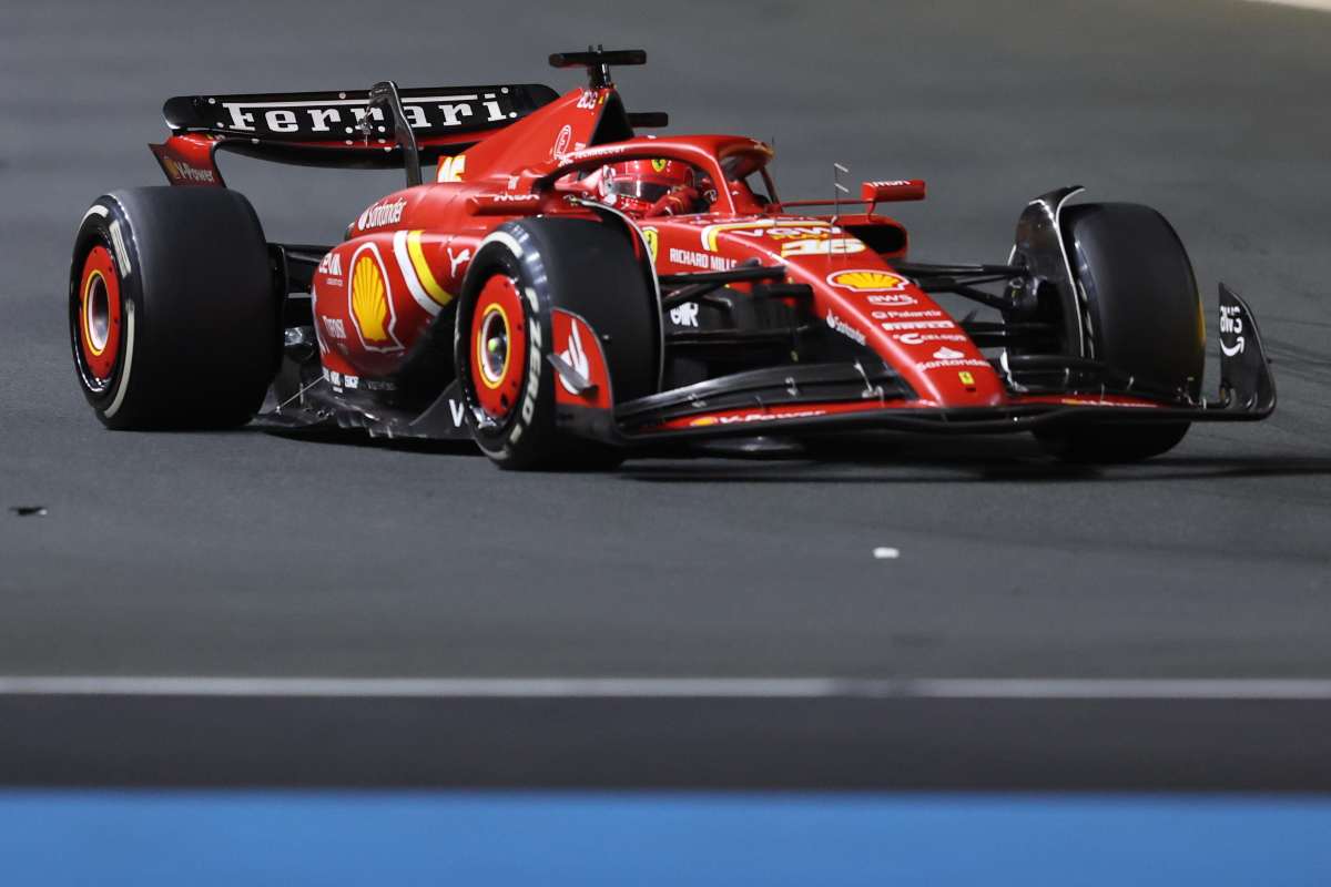 Hamilton in Ferrari Adami ingegnere pista