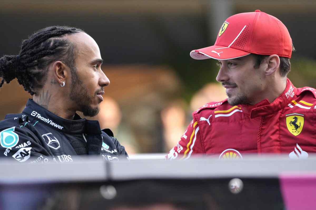 Alan Jones critica Hamilton alla Ferrari